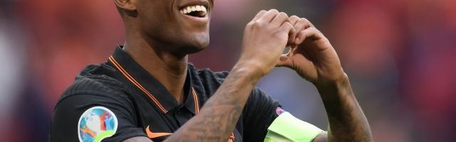 北马其顿主帅自宣离任 维纳尔杜姆：队友比我强