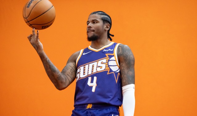 开云体育入口-明天太阳迎战勇士 杰伦·格林出战成疑 布克继续缺阵